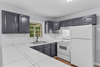 724 Shelly Ln, Rossville, GA 30741 - photo 7