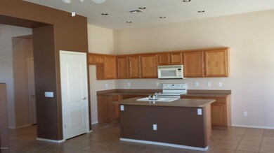 1906 E Carob Dr, Chandler, AZ 85286 - photo 3