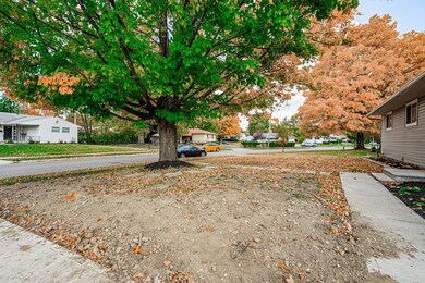1664 Coburg Rd 005