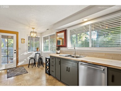 18652 Rose Way, West Linn, OR 97068 - photo 7