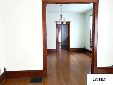 204 Decatur St, Lincoln, IL 62656 - photo 3