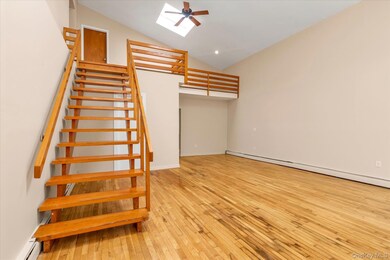 41 Newport Rd, Island Park, NY 11558 - photo 4