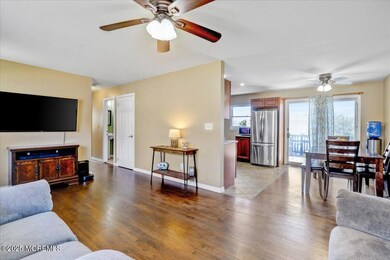 07-Family Room
