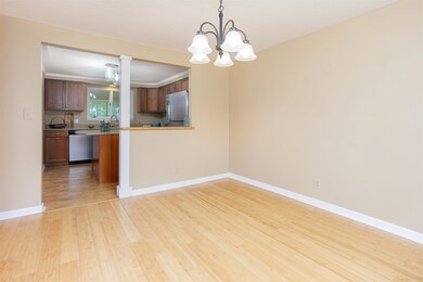 69 Joy Dr unit F4, South Burlington, VT 05403 - photo 4