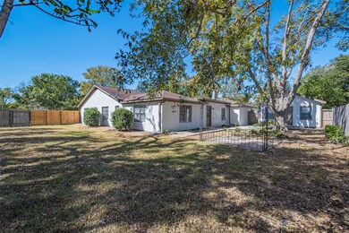 1420 Smith St, Waller, TX 77484 - photo 7