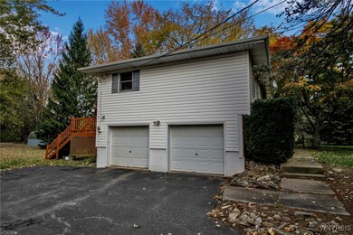 6724 Bear Ridge Rd, Lockport, NY 14094 - photo 2