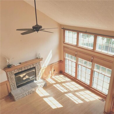 9402 W 48th St, Shawnee, KS 66203 - photo 3