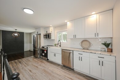 173 Bush Hill Rd, Hudson, NH 03051 - photo 4