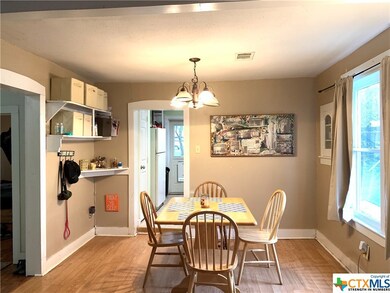 812 W Martin Luther King Dr, San Marcos, TX 78666 - photo 5