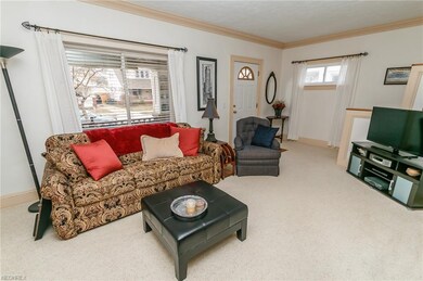 2129 Elbur Rd. Living Room