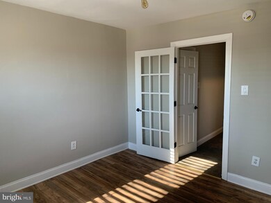 457 Walnut St, Pottstown, PA 19464 - photo 3