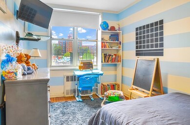 Archer Coop unit 3G, Bronx, NY 10460 - photo 3