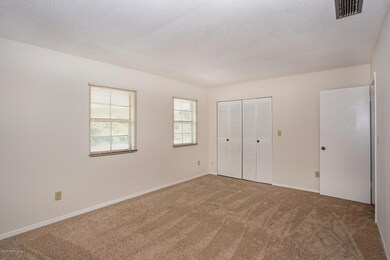 017_Bedroom