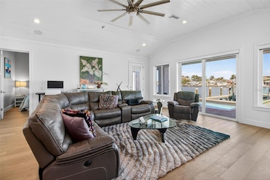 1232 79th St S, Saint Petersburg, FL 33707 - photo 7