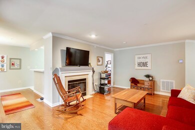 137 Timberbrook Ln unit 203, Gaithersburg, MD 20878 - photo 5