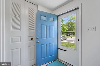 6006 Tree Swallow Ct, Columbia, MD 21044 - photo 2