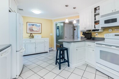 1 Parmenter Rd, Framingham, MA 01701 - photo 5