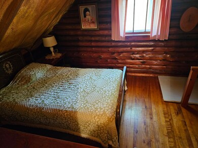 loft bedroom 1