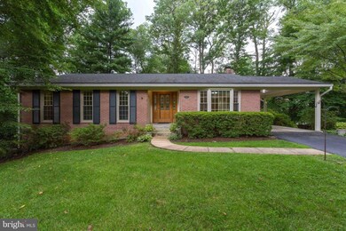 8317 Epinard Ct, Annandale, VA 22003 - photo 2