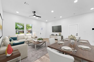 821 Empire St, El Campo, TX 77437 - photo 2