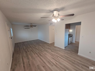 1917 3rd St, Wasco, CA 93280 - photo 3