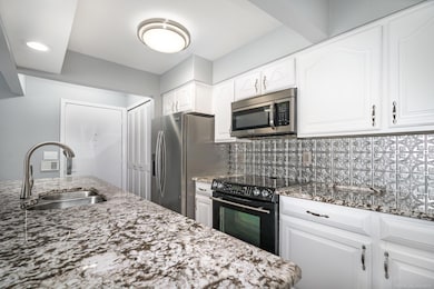 6081 Western Dr, Saginaw, MI 48638 - photo 5