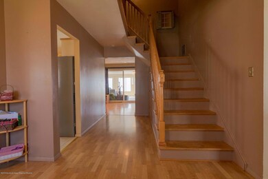 8 Tralee Rd - Foyer