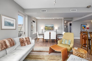 Living Room/Dining Room