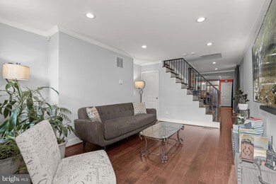 304 S Mount St, Baltimore, MD 21223 - photo 2