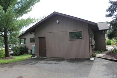 1755 Arden Ln, Bethlehem, PA 18015 - photo 6