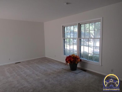 3217 SW Westwood Ct, Topeka, KS 66614 - photo 3