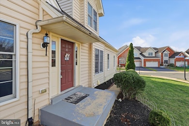 22908 N Brown Square, Ashburn, VA 20148 - photo 5