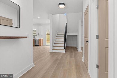 12 Stonybrook Dr unit E, Levittown, PA 19055 - photo 5