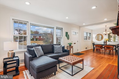 941 N Mckinley Rd, Arlington, VA 22205 - photo 4