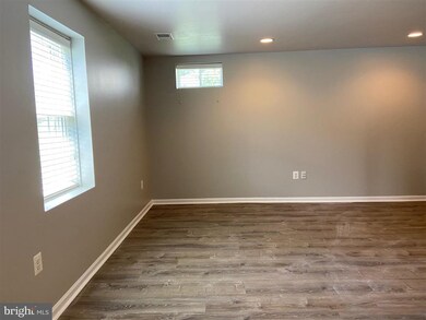 12173 Emory Falls Ct, Bristow, VA 20136 - photo 5