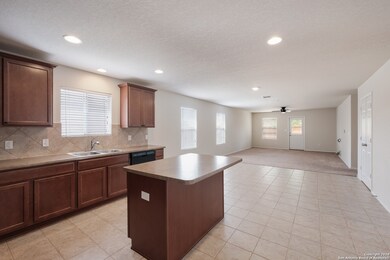 8815 Silver City, San Antonio, TX 78254 - photo 5