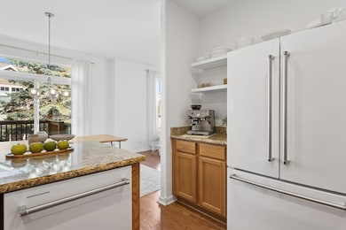 425 Wolcott Ln unit 10, Batavia, IL 60510 - photo 7