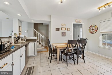 318 Manor Ln unit 10, King of Prussia, PA 19406 - photo 5