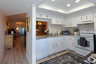 952 Virginia St unit 103, Dunedin, FL 34698 - photo 2