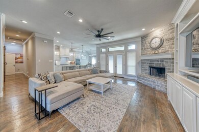 1513 W Westhill Dr, Cleburne, TX 76033 - photo 2