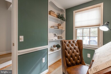 705 W Abingdon Ct, Alexandria, VA 22314 - photo 7