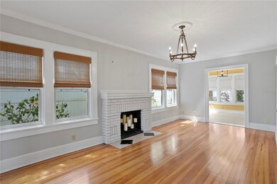 934 13th St N, Saint Petersburg, FL 33705 - photo 6