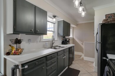 1210 W Maple Kitchen