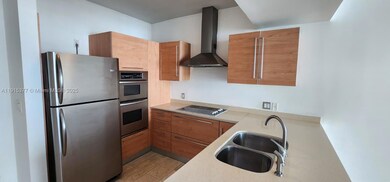 218 SE 14th St unit 1904, Miami, FL 33131 - photo 4