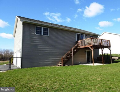 1632 Hamilton Hills Dr, Chambersburg, PA 17202 - photo 3