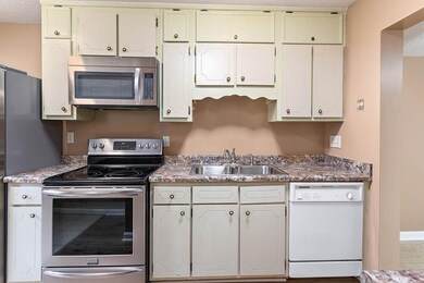 607 Marshview Circle Dr, Brunswick, GA 31520 - photo 4