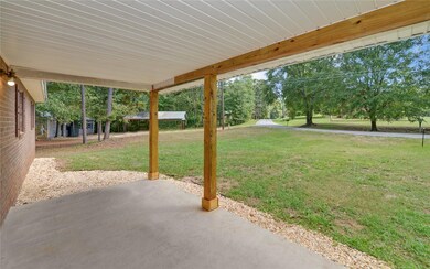 202 Forest Cir, Hartwell, GA 30643 - photo 4