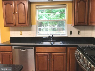 905 Rosey Bill Dr, Upper Marlboro, MD 20774 - photo 3