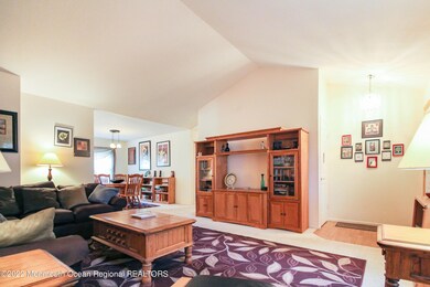 644 Petunia Ln S, Whiting, NJ 08759 - photo 5