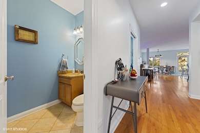 348 N Maple Ave, Elmhurst, IL 60126 - photo 7